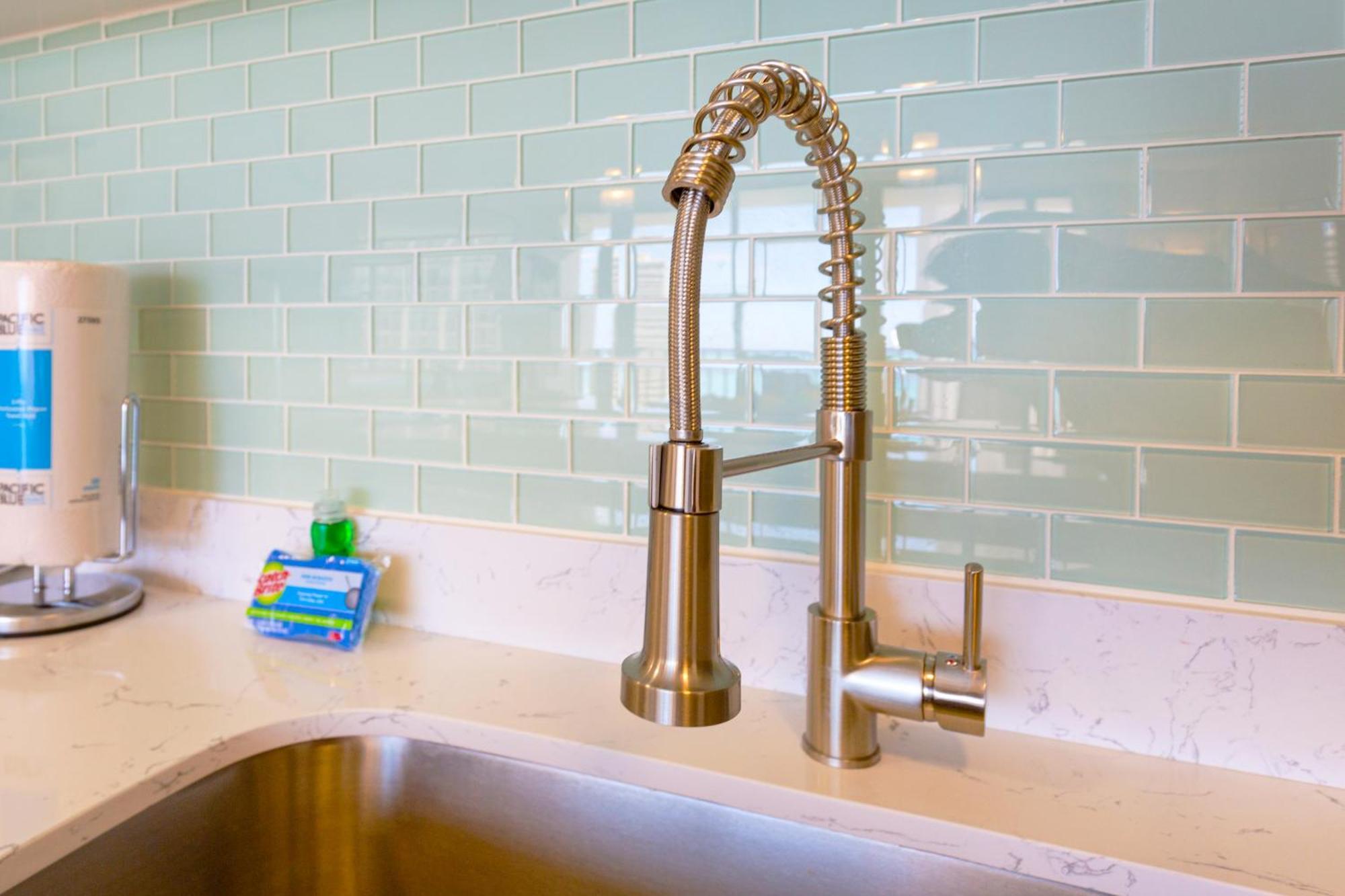 Renovated Ocean View Suite, Near Beach, Free Parking 호놀룰루 외부 사진